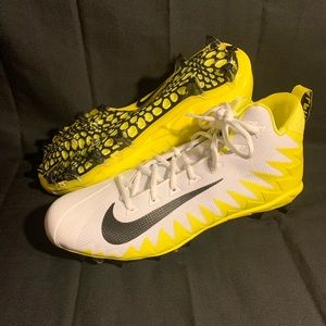Nike Alpha Menace Pro Football Cleats 871451-107